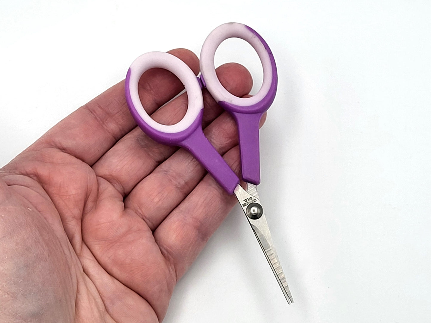 Small Embroidery Scissors, 4.25"
