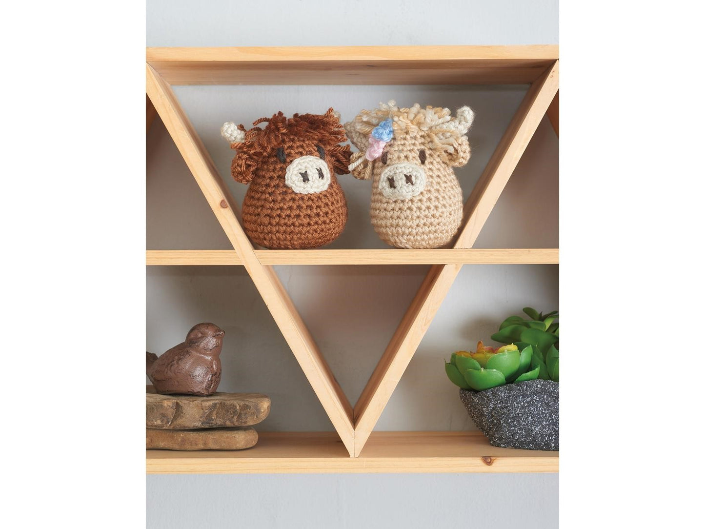 Crochet Highland Cows - Leisure Arts - Softcover Book