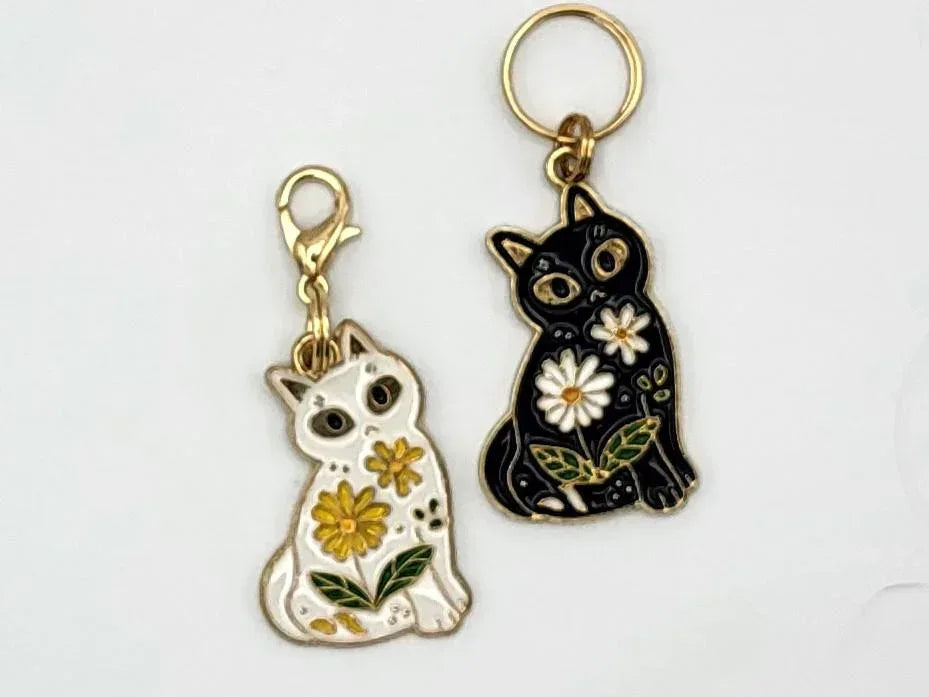 Floral Cat Stitch Markers for Knitting, 2pc black & white | Crochet stitch marker, progress keeper, project bag charms, crochet accessories