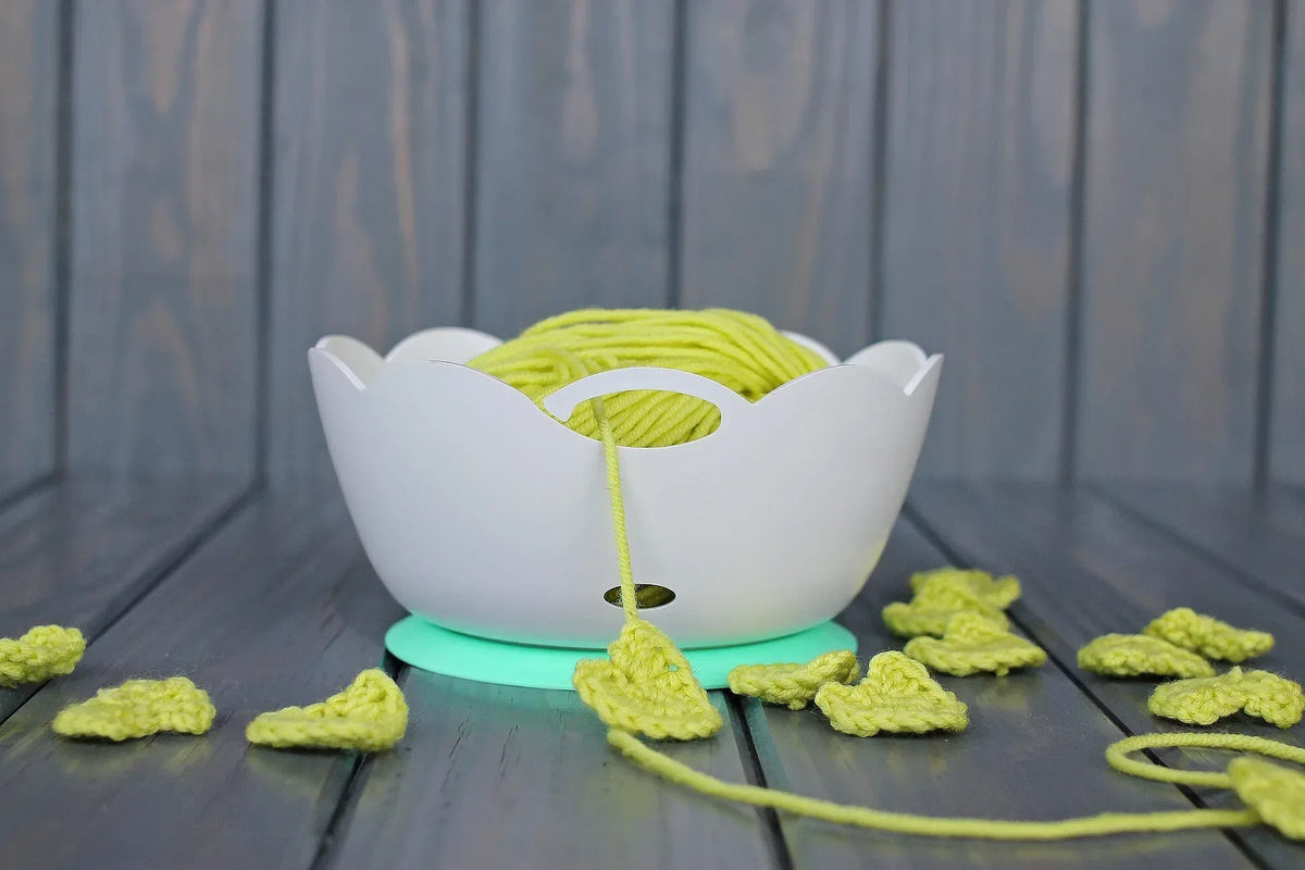The Yarn Valet Yarn Bowl by Prym
