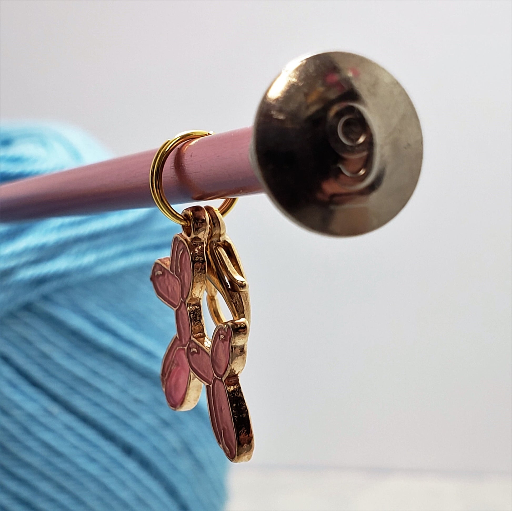 Stitch Markers for Knitting, 4pc 3D Balloon Dog, Gold and Silver charms | Crochet progress keeper, project bag charms, crochet accessories