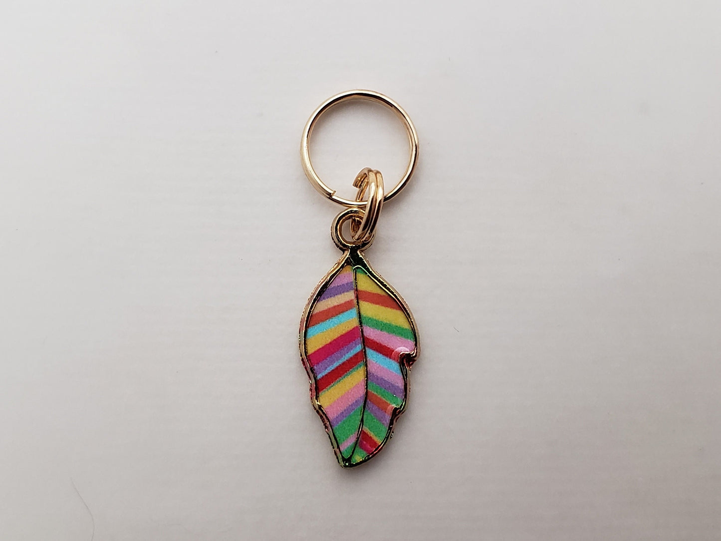 Leaf Stitch Markers for Knitting 4pc mixed set Gold color | Crochet stitch marker, progress keeper, project bag charms, crochet accessories