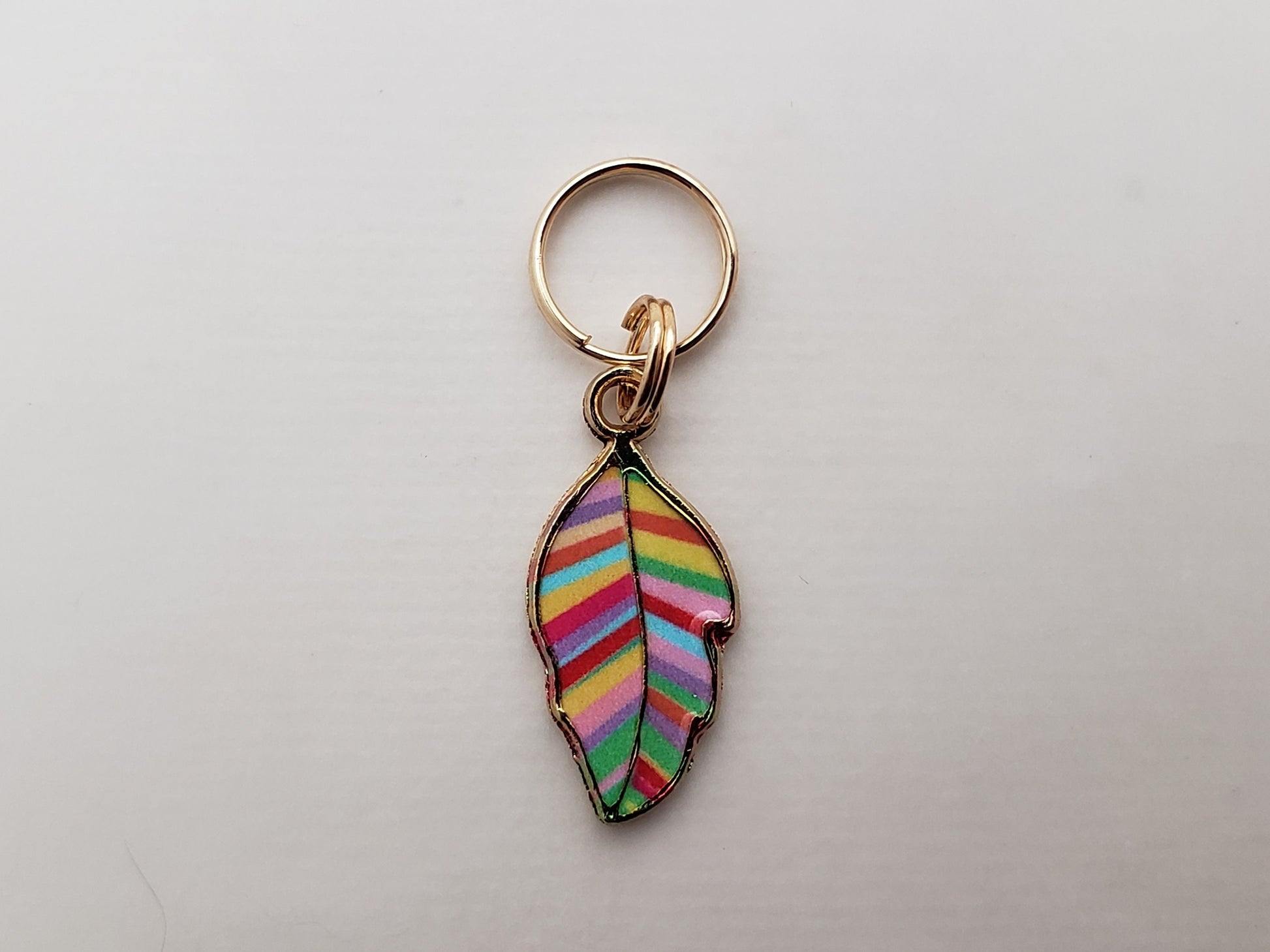 Leaf Stitch Markers for Knitting 4pc mixed set Gold color | Crochet stitch marker, progress keeper, project bag charms, crochet accessories