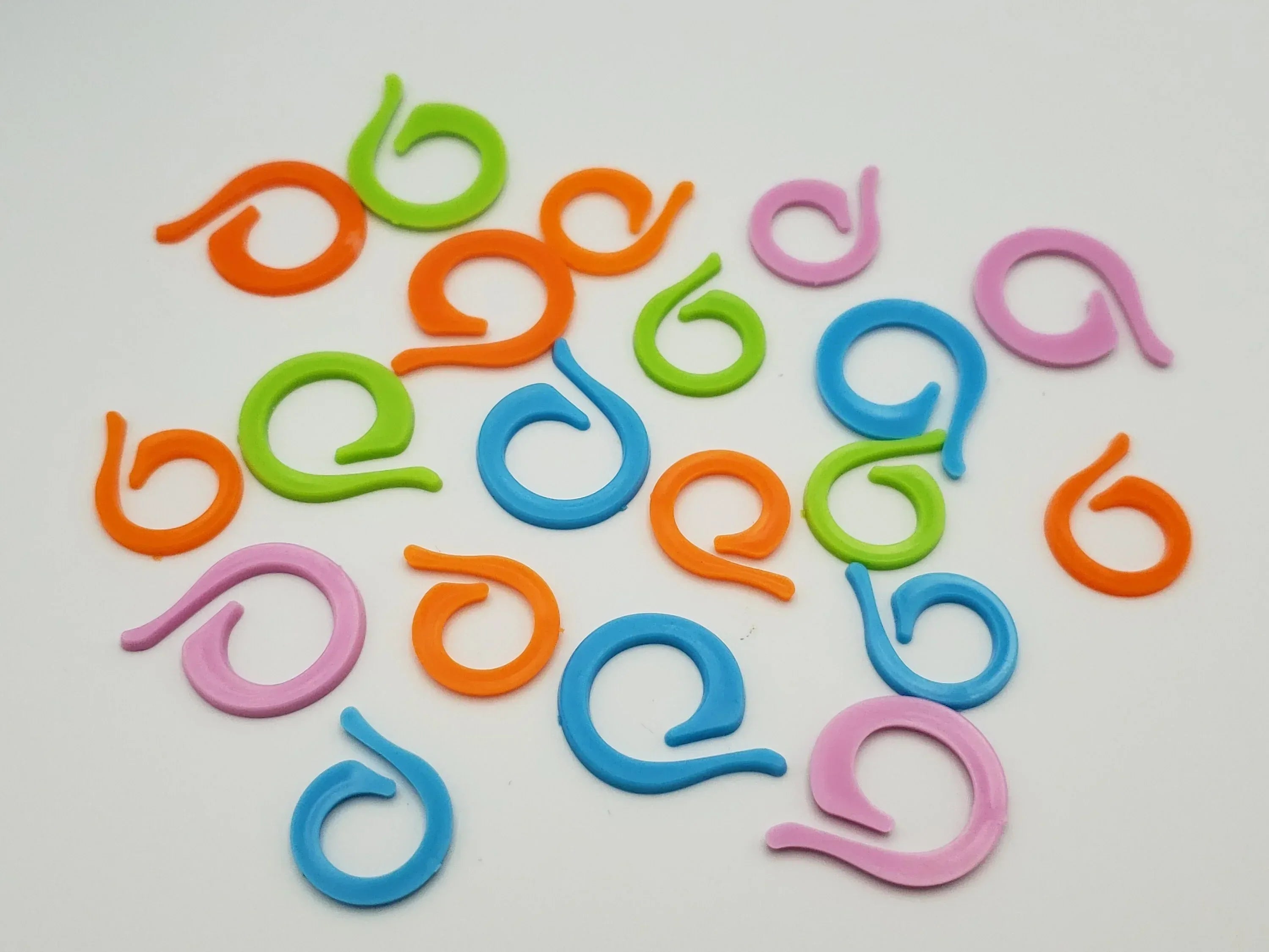 30PCS Colorful Metal Stitch Markers For Knitting & Crochet - Practical, Multipurpose Craft Rings For Sewing & Quilting