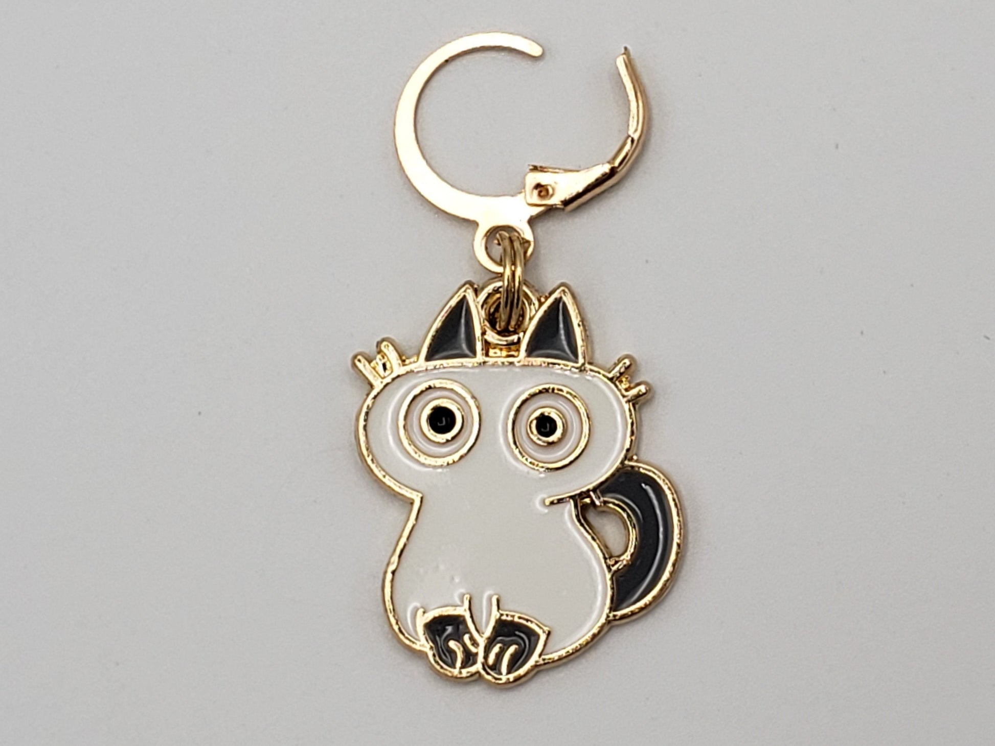 Cat Stitch Markers for Knitting, 2pc White or Brown | Crochet stitch marker, progress keeper, project bag charms, crochet accessories