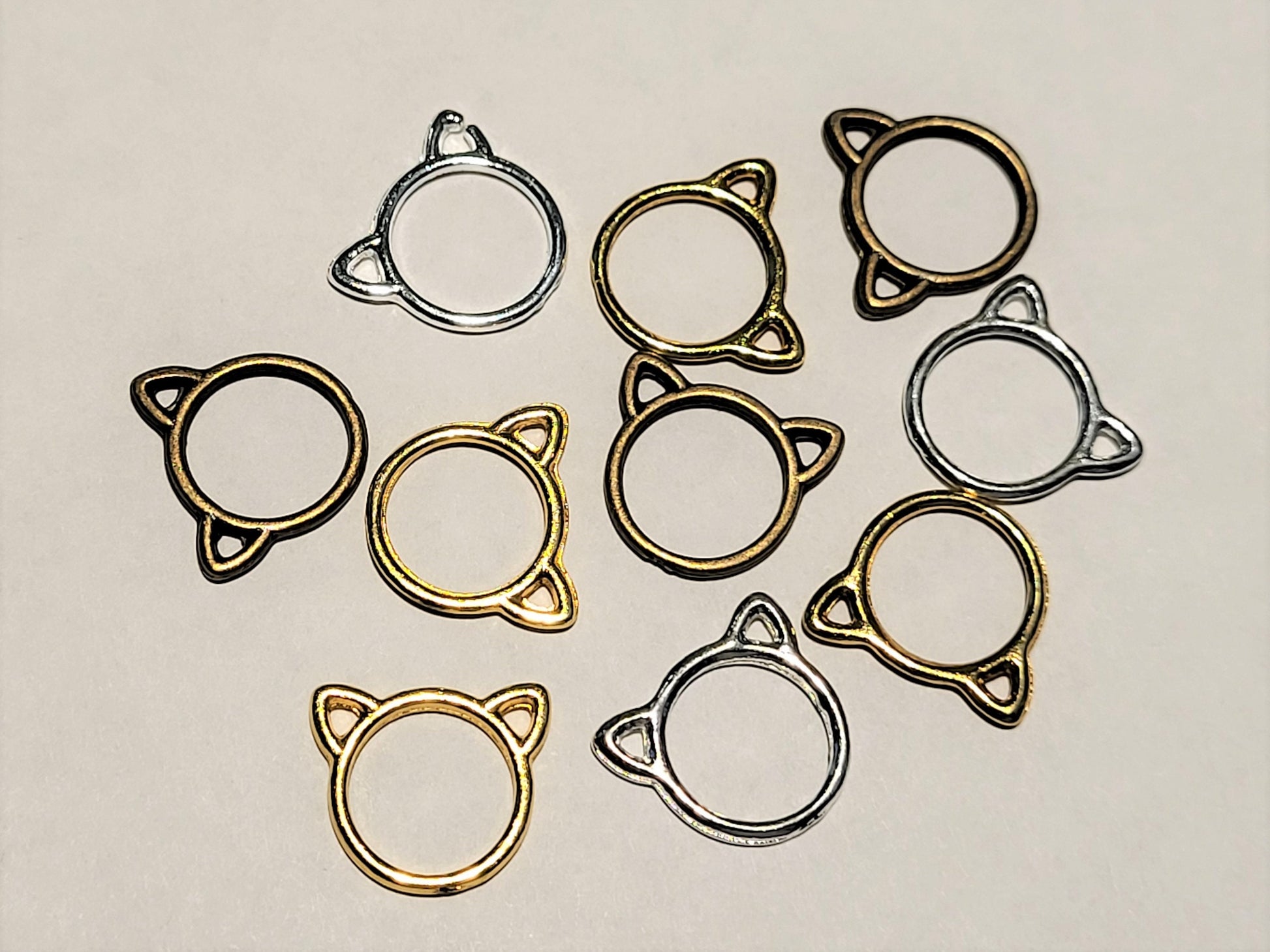 15pc Small or Medium Cat Ring Stitch Markers for Knitting, 9mm or 12mm inner diameter | closed stitch marker, knitting accessories