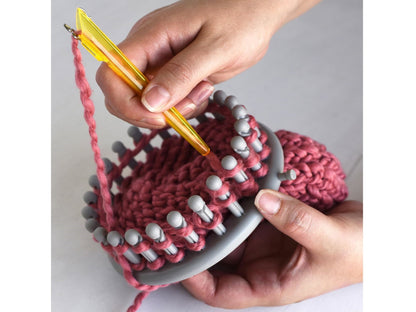 Boye Loom Pen Yarn Craft Tool