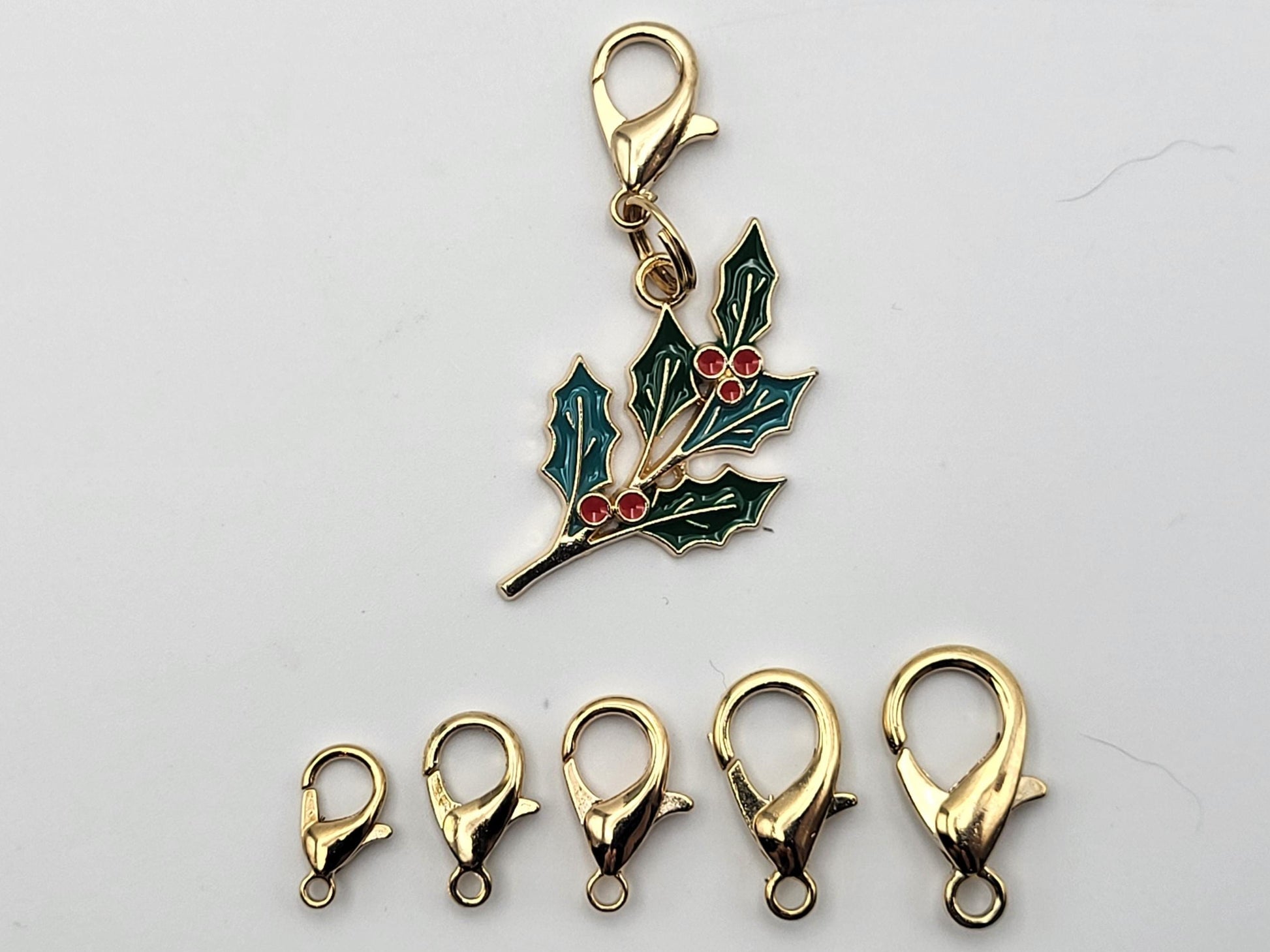 Holiday Stitch Markers for knitting 2pc Pinecone and Holly | Crochet stitch marker, progress keeper, crochet accessory, knitting marker