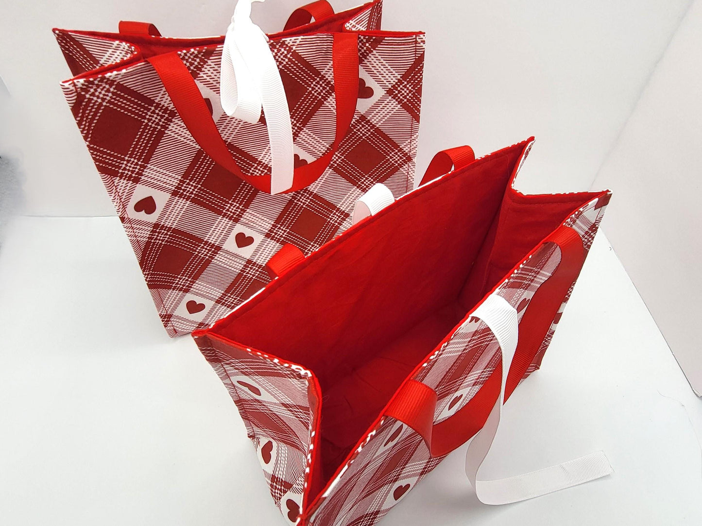 Small Reusable Fabric Valentine's Day Gift Bag with Ribbon tie and handles, Red/White Plaid